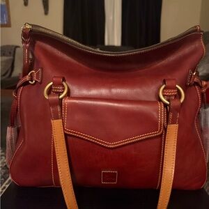 Dooney & Bourke Florentine smith bag Bordeaux. Like new, no stains, no flaws.